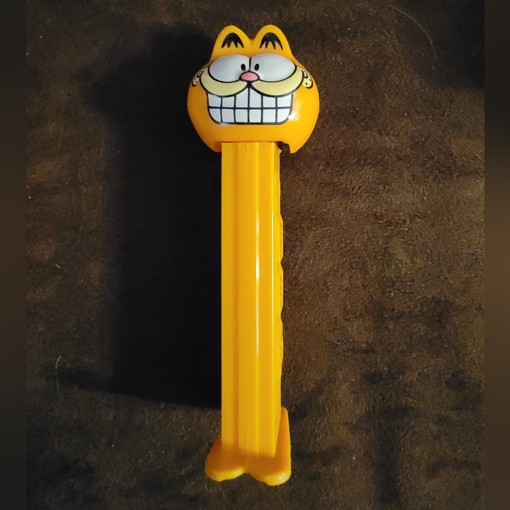 Vintage Garfield and Friends Pez Dispensers - Picture 4 of 6
